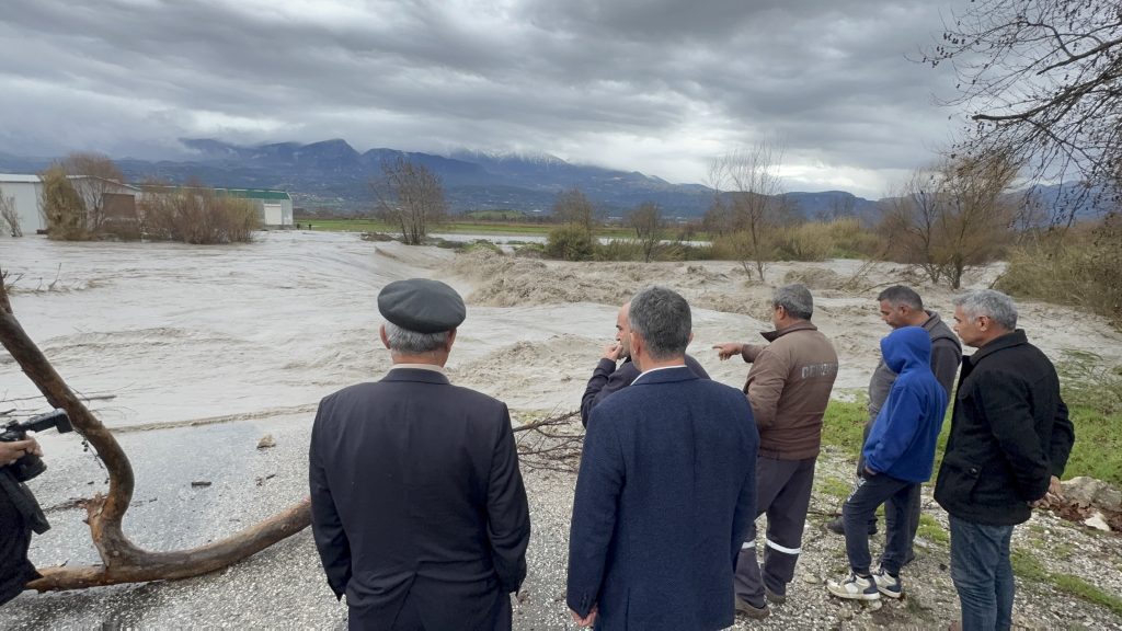 seydikemer, seydikemer sağanak, eşen çayı, seydikemer eşen çayı, seydikemer eşen çayı taştı