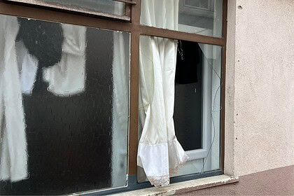 çakmak gazı menteşe menteşe patlama yedi kişi yaralandı patlama meydana geldi apartmanın zemin katı