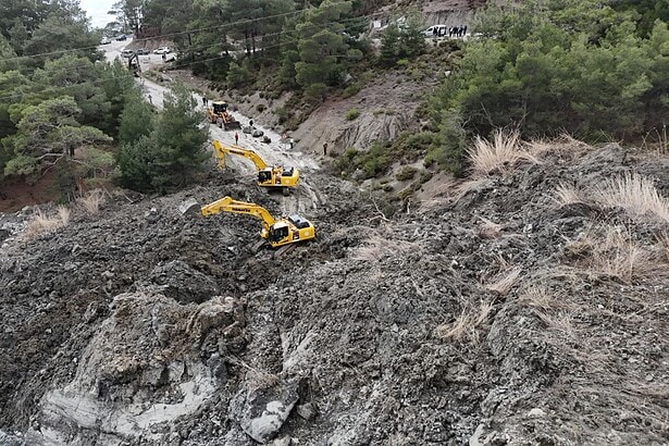 seydikemer heyelan, seydikemer bağlıağaç, seydikemer bağlıağaç heyelan, seydikemer bağlıağaç yolu, seydikemer yolu