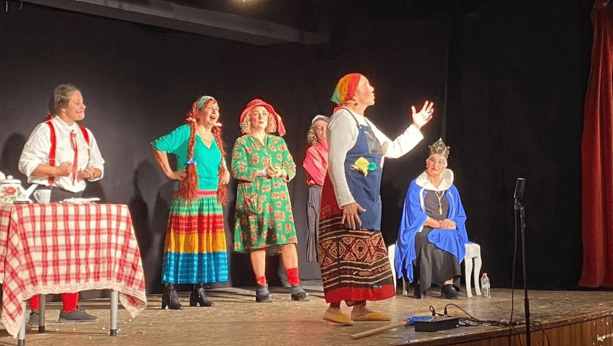 aynayı kırdık köyceğiz Datça Feminist Tiyatro Kolektifi