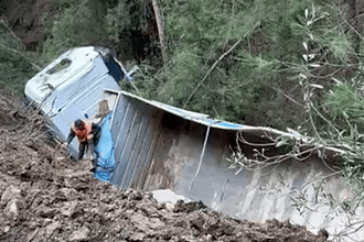 milas kaza milas tır kazası milas tır devrildi