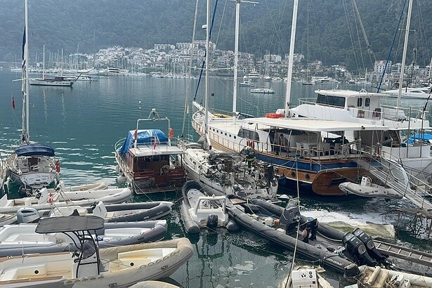 fethiye tekne yangını, fethiye tekne, fethiye yangın, fethiye yelkenli, fethiye