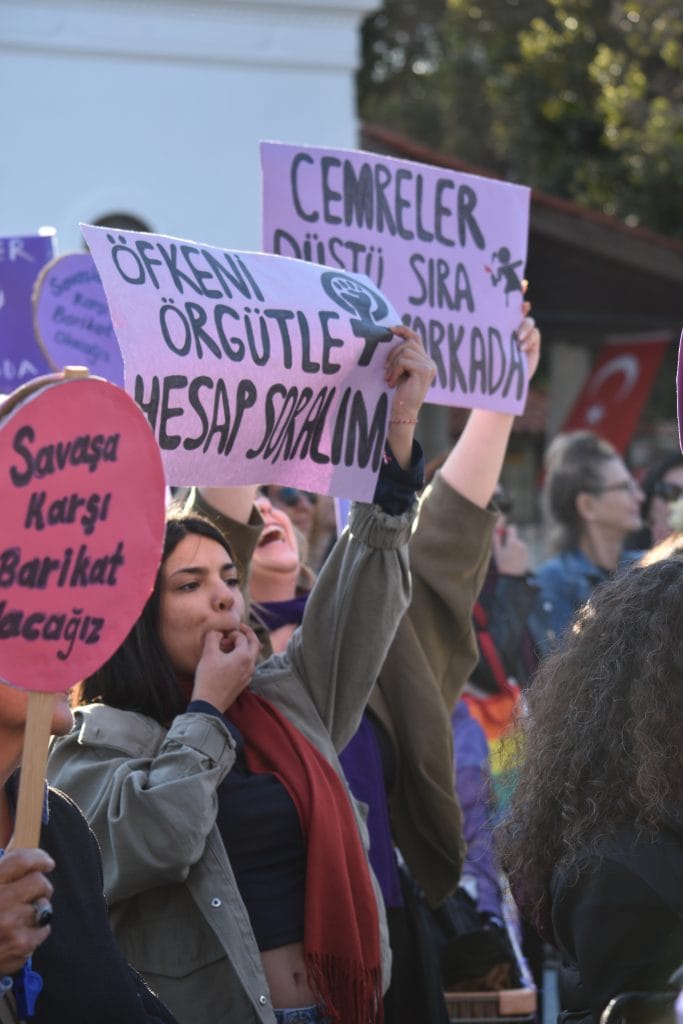 8 mart bodrum bodrum feminist yürüyüş dünya kadınlar günü bodrum kadın dayanışma derneği
