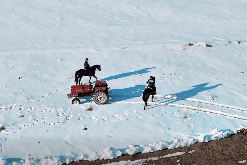 yatağanda çalınan traktör, yatağanda 21 yıl önce çalınan traktör, muğlada çalınan traktör, muğlada 21 yıl önce çalınan traktör, vanda 21 yıl sonra bulunan traktör