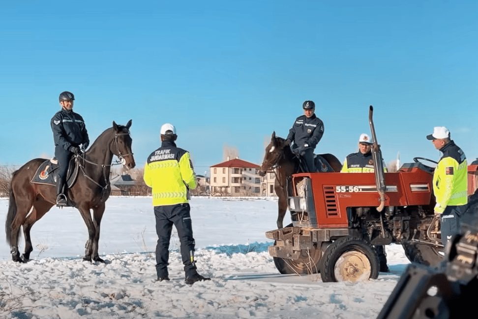 yatağanda çalınan traktör, yatağanda 21 yıl önce çalınan traktör, muğlada çalınan traktör, muğlada 21 yıl önce çalınan traktör, vanda 21 yıl sonra bulunan traktör