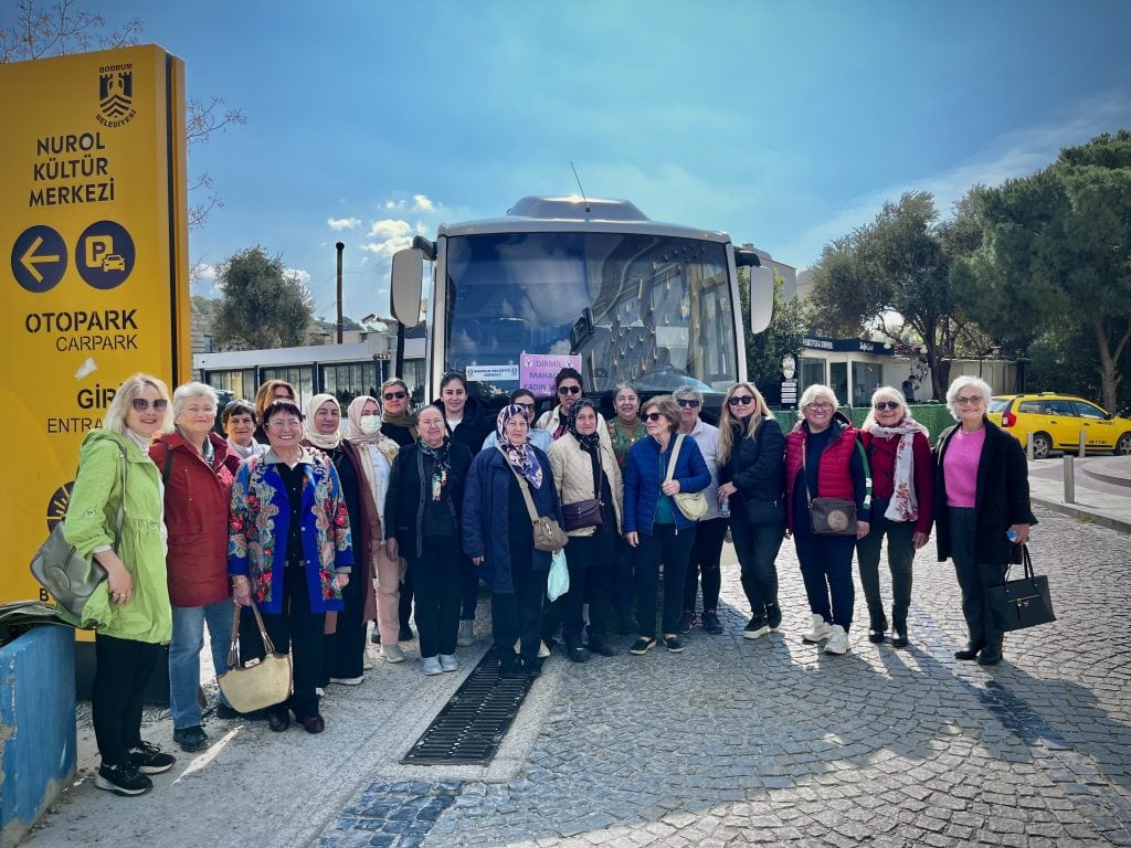 kadın buluşması bodrumlu kadınlar tamer mandalinci kent konseyi kadın meclisi bodrum mukadderat filmi