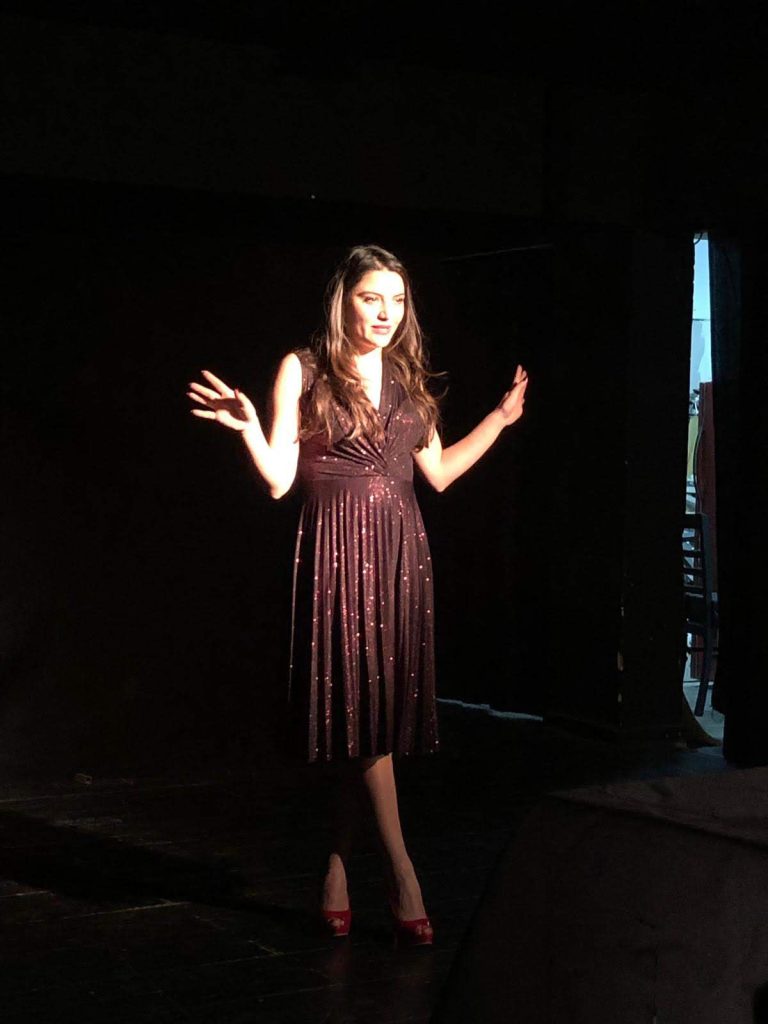 dünya tiyatro günü 27 mart tiyatro ayşegül köylücü cansın türkdoğan seda tansuker bodrum tiyatro