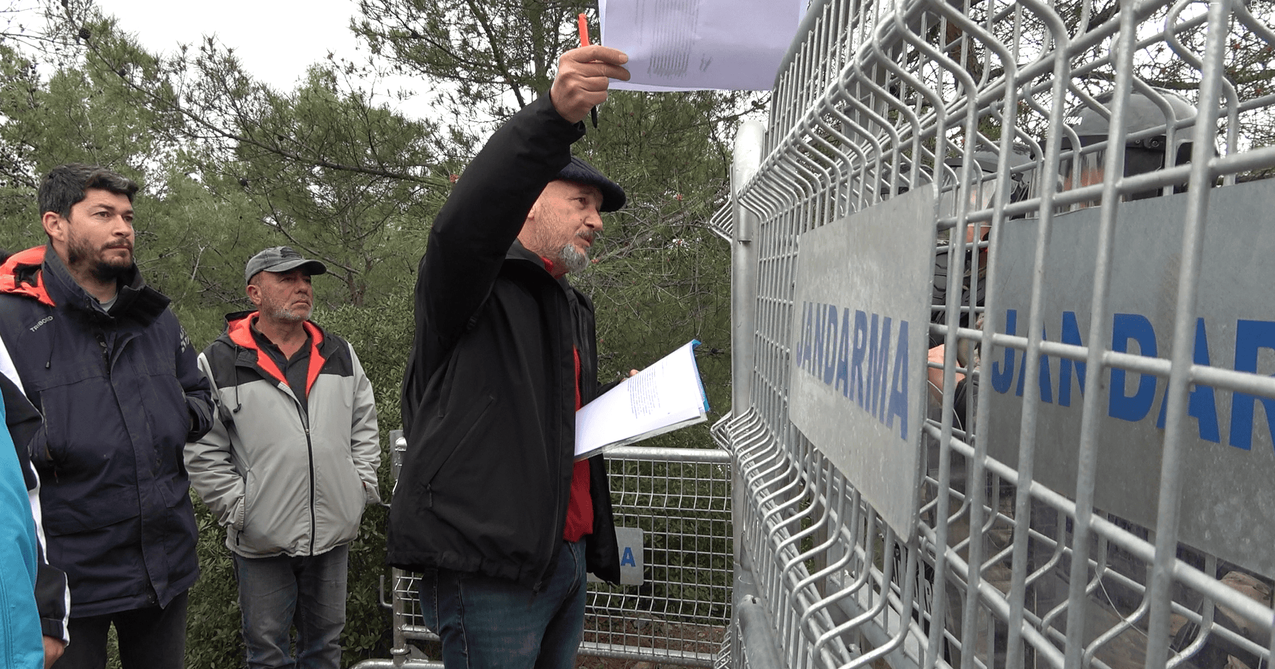 Göcek Osmanağa Koyu’nda avukat tarafından verilmek istenen dilekçeyi jandarma almadı: “Görevinizi ihmal mi ediyorsunuz?”