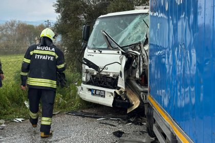 milas kaza, milas trafik kazası, milas kamyonet, milas kamyonet kazası, milas