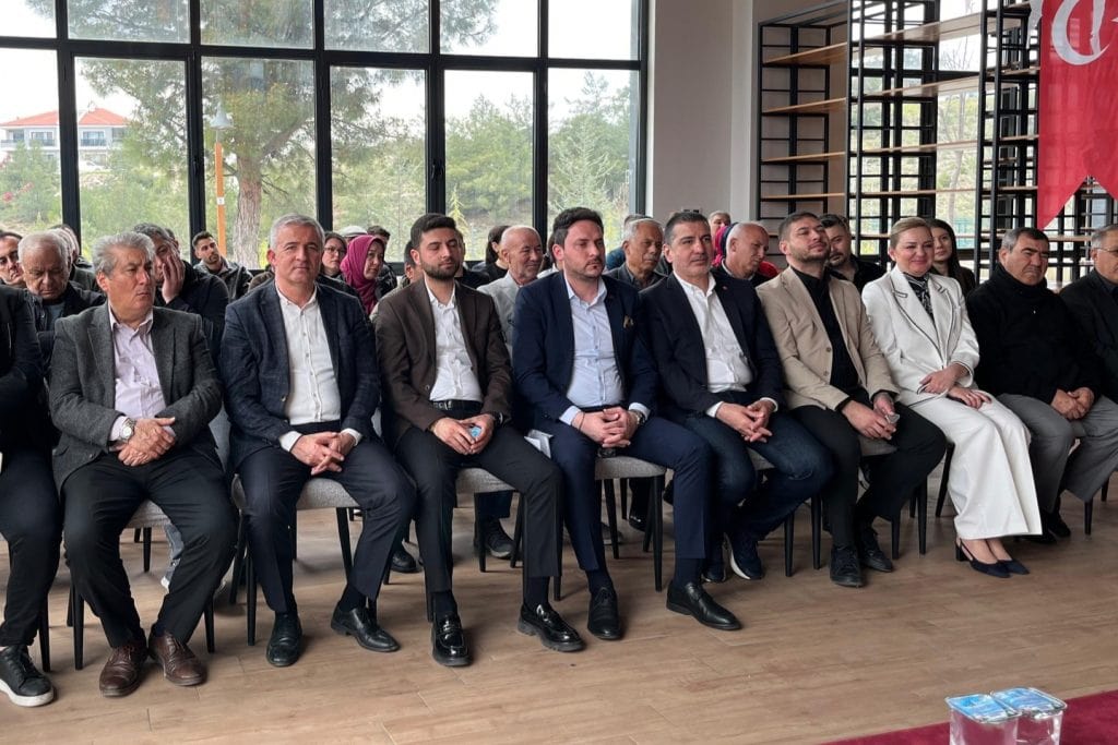 ak parti yatağan, ak parti yatağan ilçe başkanı, ak parti yatağan ilçe yönetimi,  ak parti yatağan istifa, yatağan ak parti