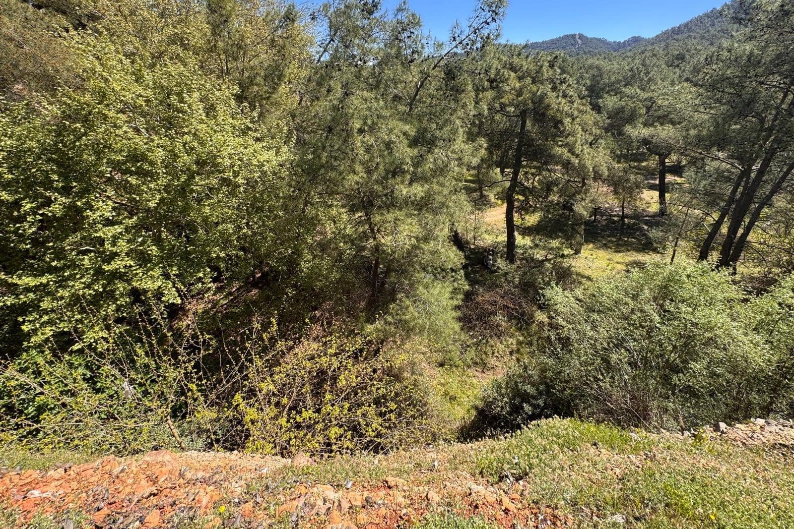 fethiyede uçurumdan düşen kişi, fethiye, fethiye esenköy, fethiye uçurum, fethiye uçurumdan düştü