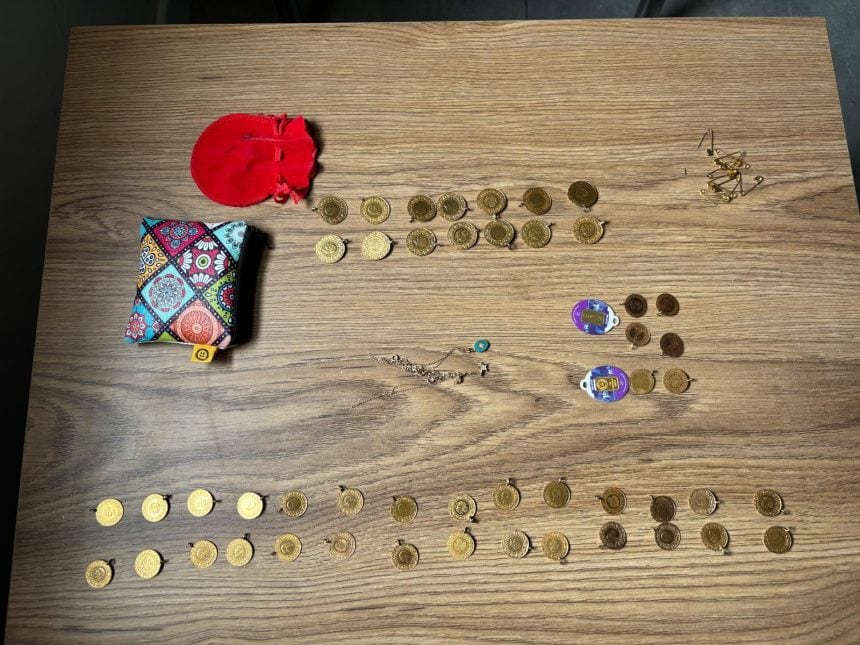 menteşe altın cüzdan