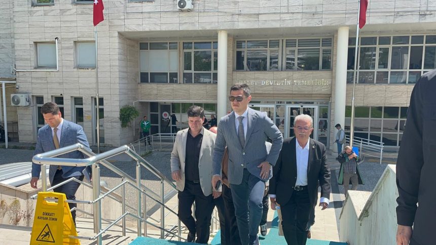 acar ünlü, marmaris belediye başkanı acar ünlü, acar ünlü hapis cezası, ekrem imamoğlu, imamoğlu protestoları