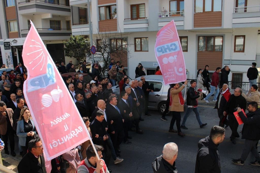 acar ünlü, marmaris belediye başkanı acar ünlü, acar ünlü hapis cezası, ekrem imamoğlu, imamoğlu protestoları