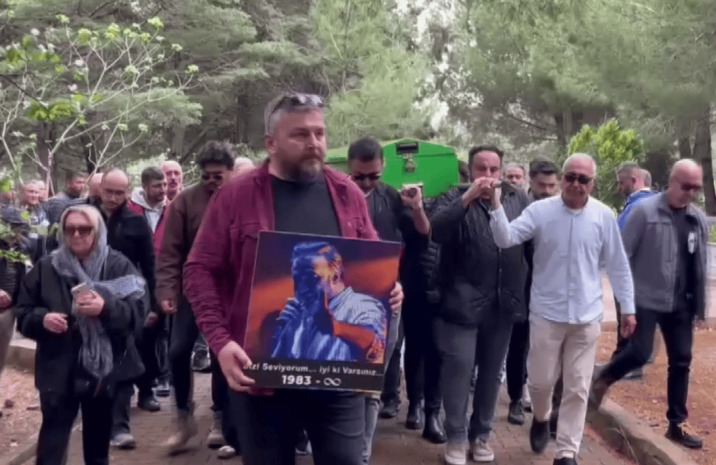 rıza tamer şişman, tamer şişman toprağa verildi, tamer şişman bodrum, tamer şişman akyaka, şarkıcı tamer şişman