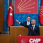 özgür özel, esra ışık, özgür özel esra ışık, özgür özel chp grup toplantısı, chp grup toplantısı esra ışık