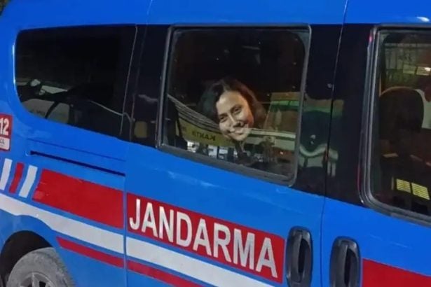 esra ışık, esra ışık ikizköy