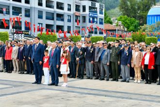 23 nisan kutlamaları fethiye belediye başkanı ulusal egemenlik ve çocuk bayramı beşkaza meydanı fethiye 23 nisan