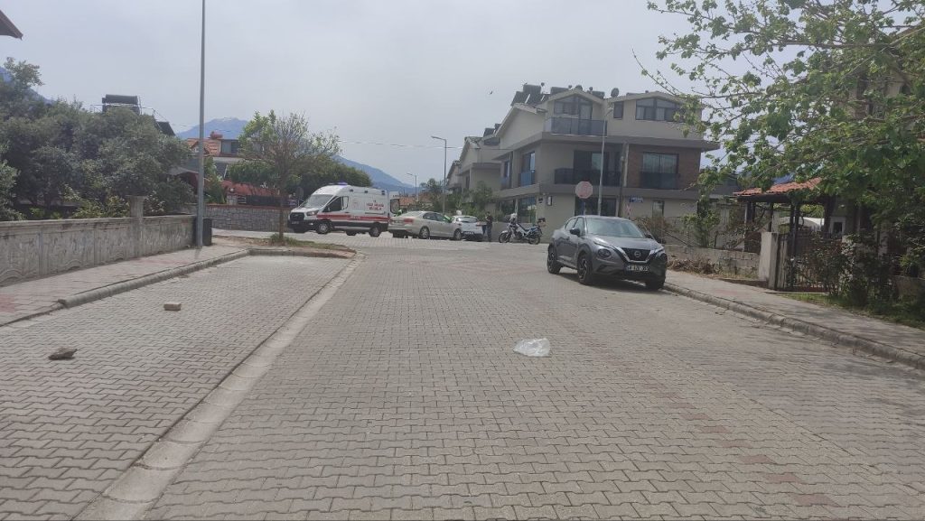 Fethiye Akarca’da trafik kazası: Bir kişi hastaneye kaldırıldı