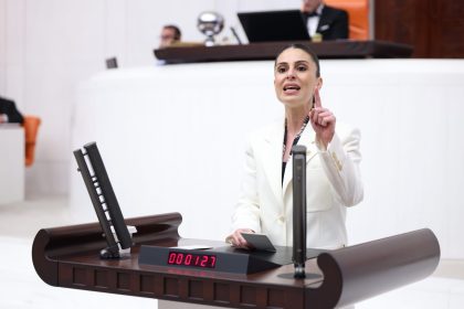 gizem özcan akbelen esra ışık