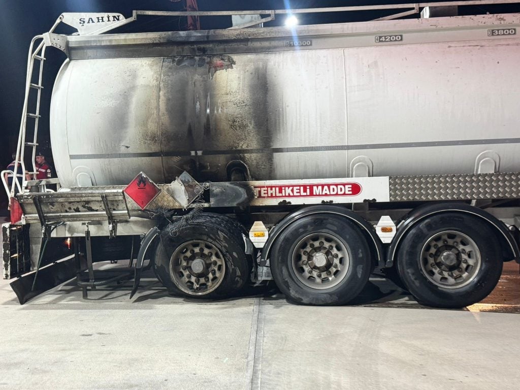 ortaca yangın yakıt tankeri ortaca yangın söndürüldü tanker yangın