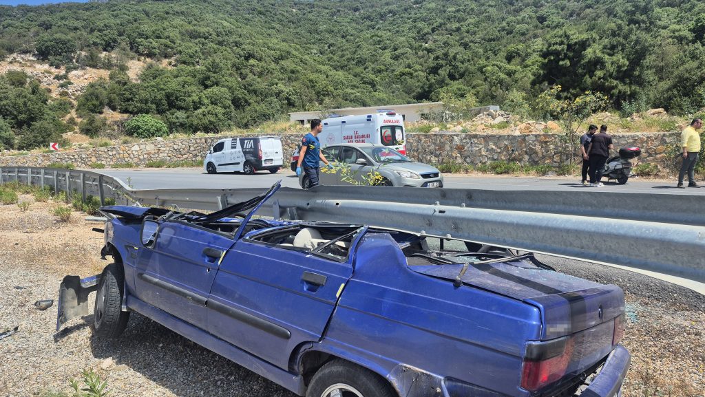 bodrum kaza, bodrum trafik kazası, bodrum, bodrumda otomobil bariyerlere çarptı, bodrum otomobil