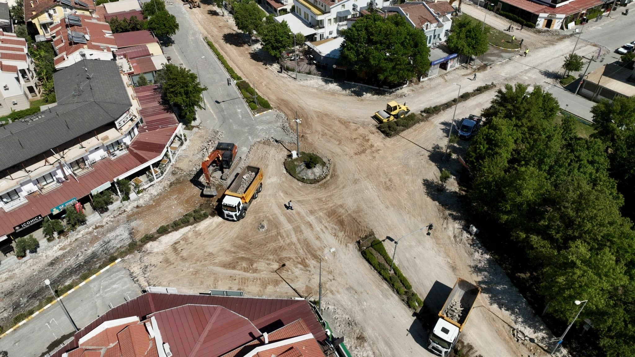 Fethiye Belediyesi’nden, Yerguzlar Caddesi ile Barış Manço Bulvarı’nda akıllı kavşak düzenlemesi