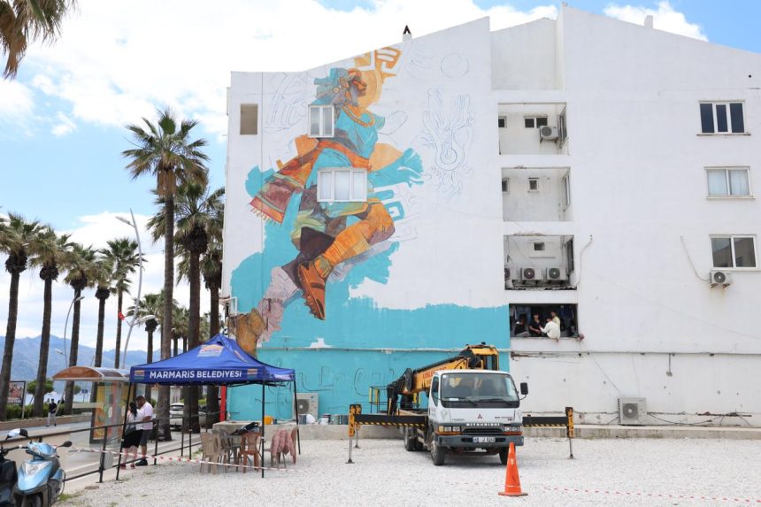 marmaris mural, marmaris duvar resmi, marmaris latin fest, kathrina rupit, marmaris kathrina rupit