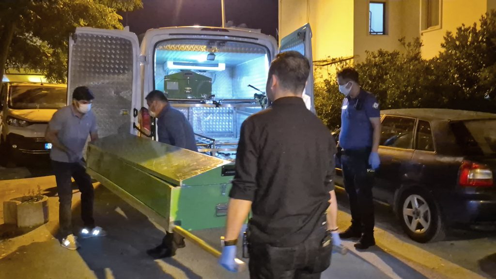 yaşamını yitiren babası bodrum yaşamını yitirdi engelli bodrum engelli çocuk