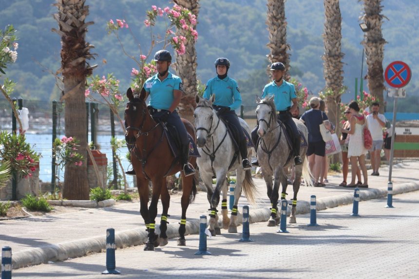 fethiye ölüdeniz atlı jandarma