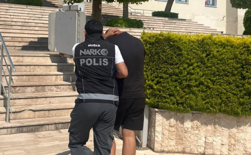 Marmaris’te uyuşturucu operasyonu: Üç şüpheli tutu