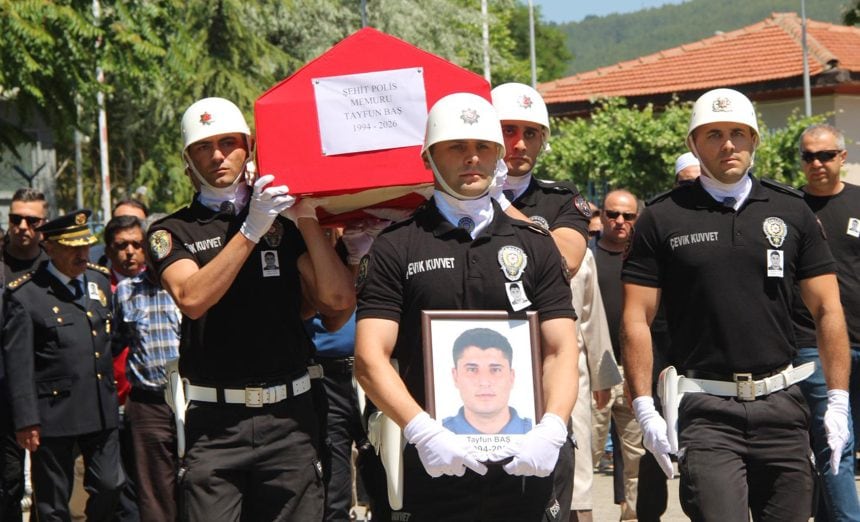 şehit Polis Memuru Tayfun Baş tören