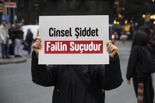 Muğla’da eski öğretim görevlisi, cinsel saldırı suçundan 12 yıl altı ay hapis cezasıyla tutuklandı