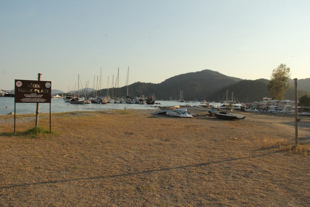 fethiye göcek kumburnu halk plajı