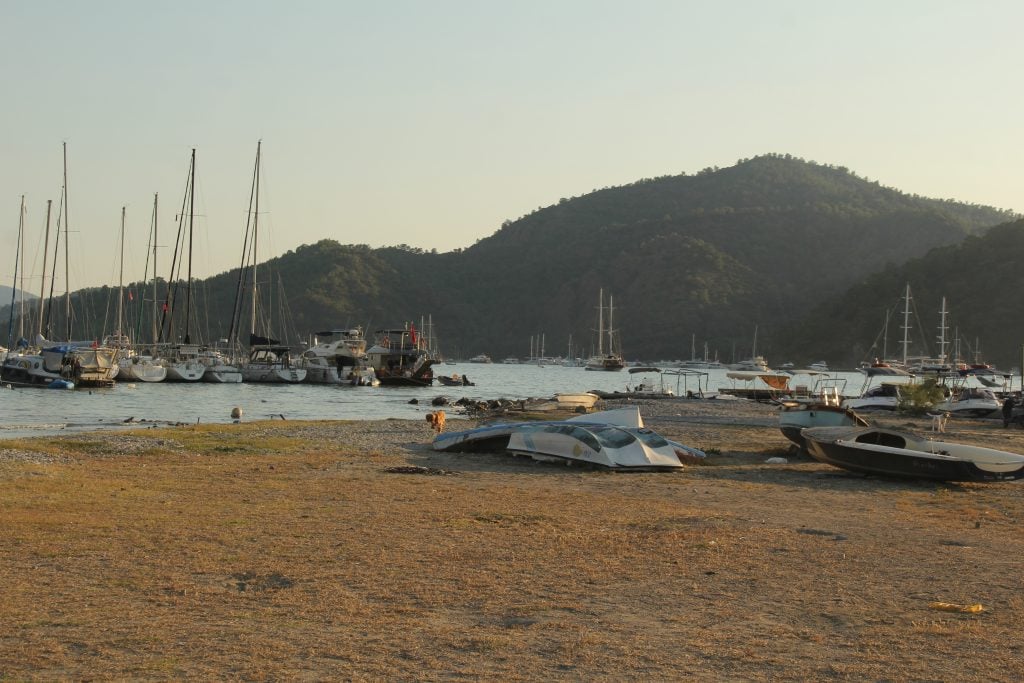 fethiye göcek kumburnu halk plajı