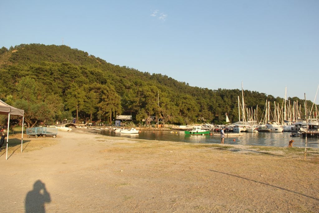 fethiye göcek kumburnu halk plajı