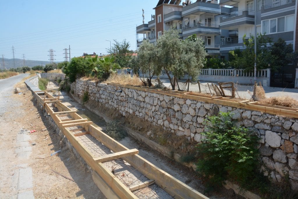 MUSKİ altı ayda yaklaşık 100 futbol sahası uzunluğ