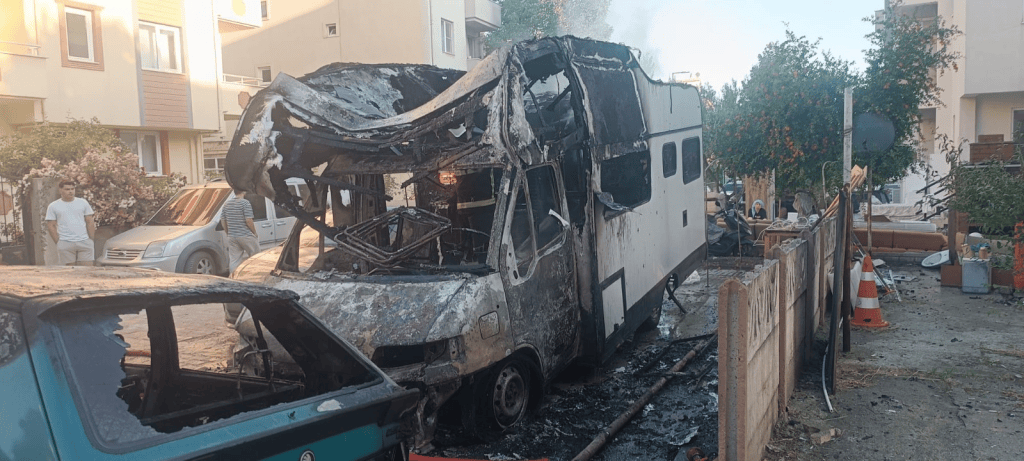 menteşe karavan yangın