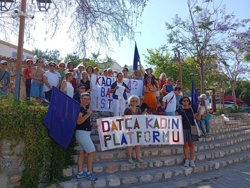 datça kadın platformu, ortadoğu ve dünyada savaşın içinde kadınlar, hediye levent, hale gönültaş, datça